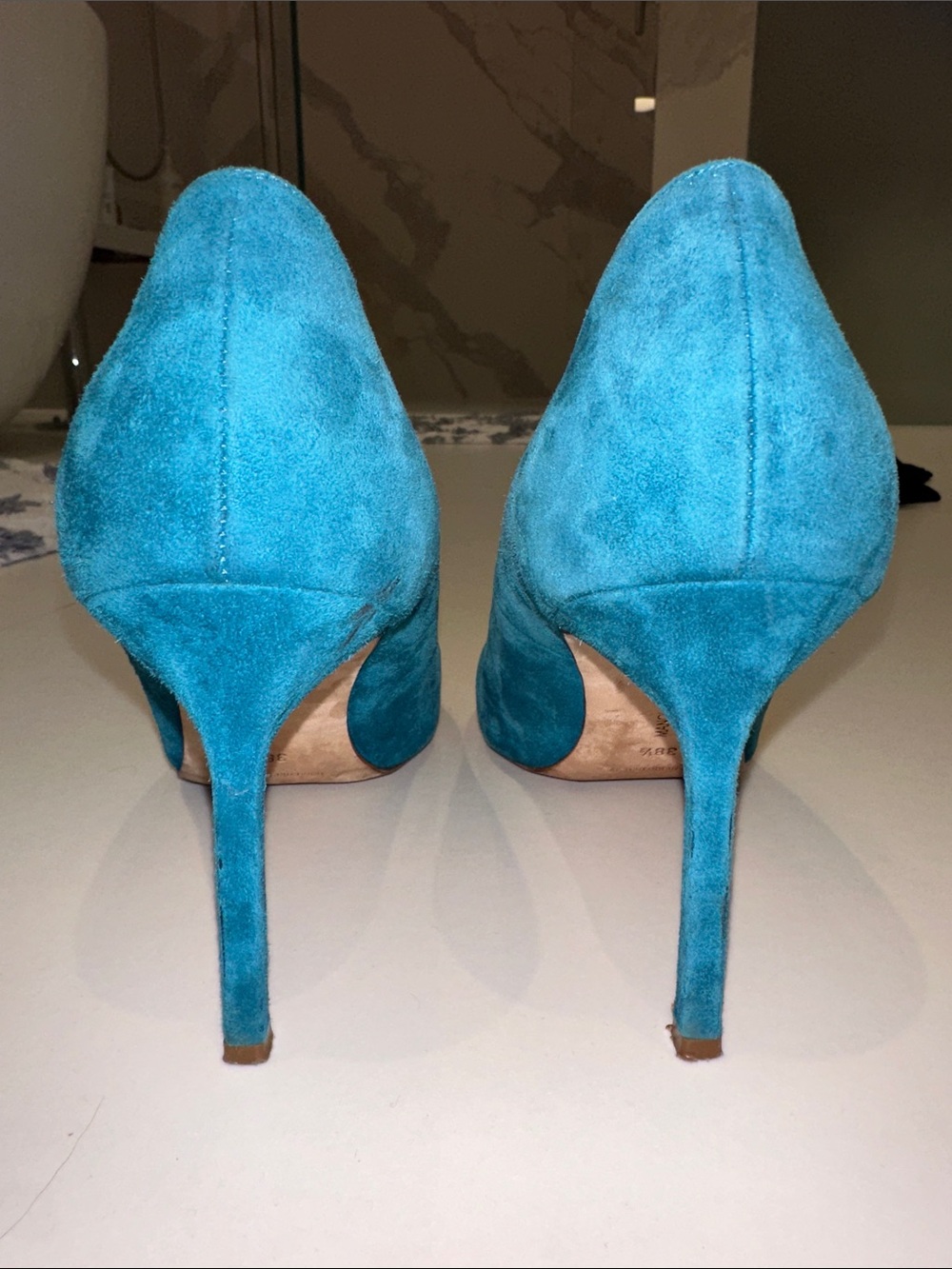 Manolo Blahnik BB Teal Pumps 38.5 - Picture 5 of 10